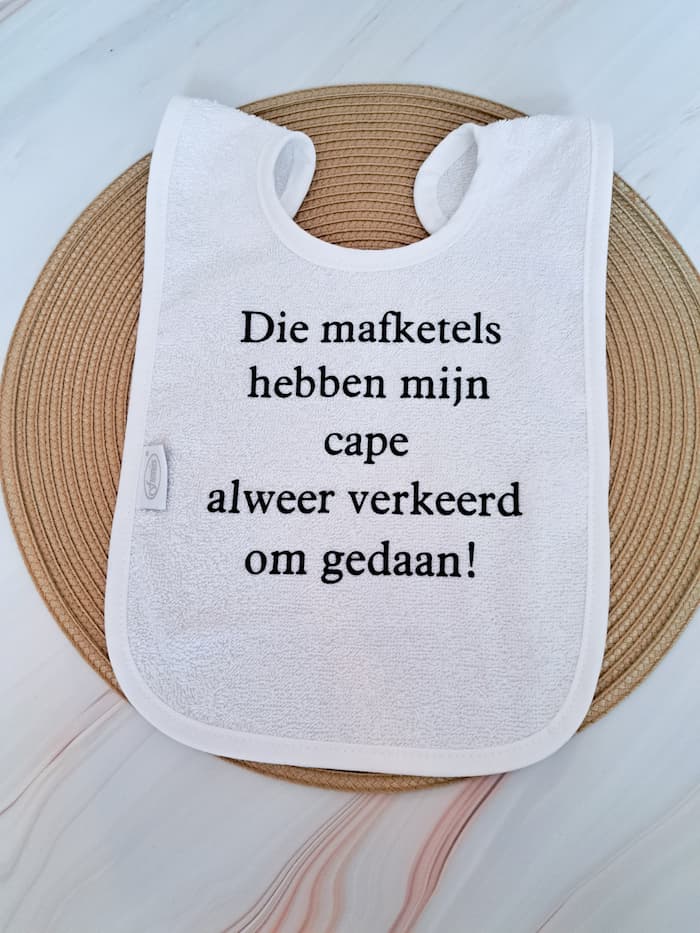 Slabbetje met naam of tekst wit