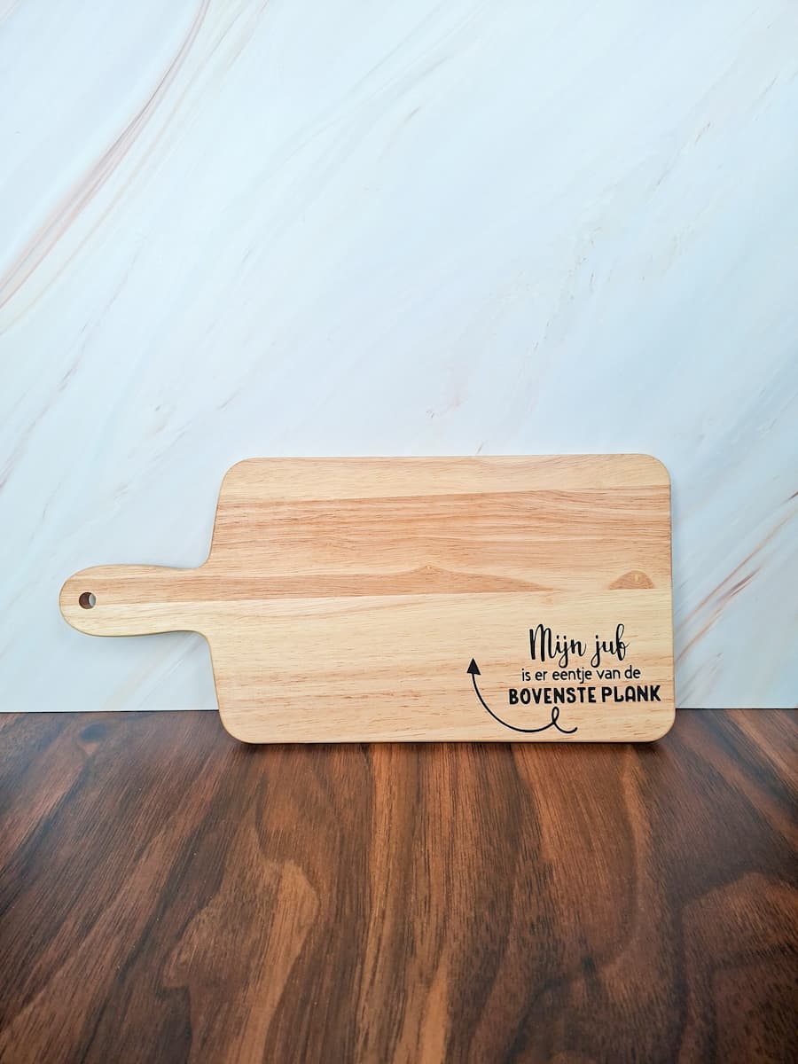 Houten borrelplank voor de juf of meester
