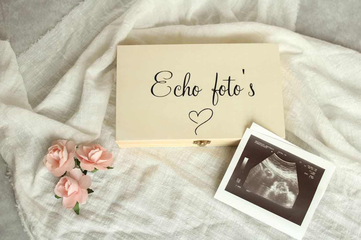 Houten kistje echo foto's bewaren