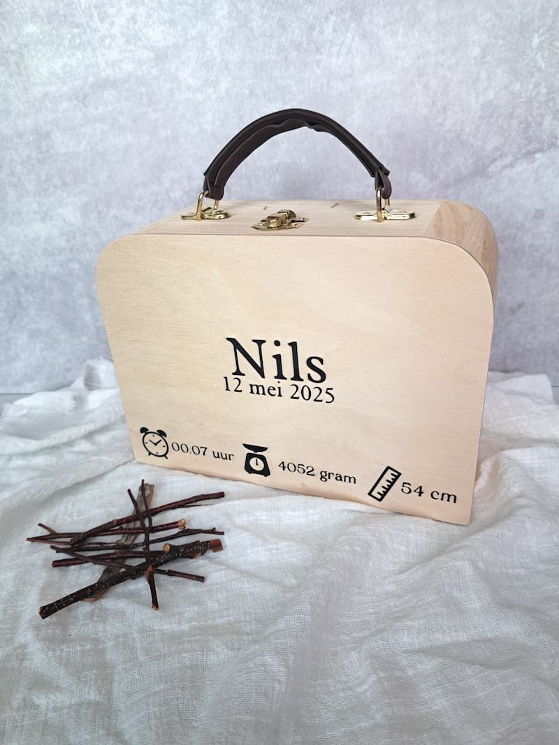 Houten geboortekoffer