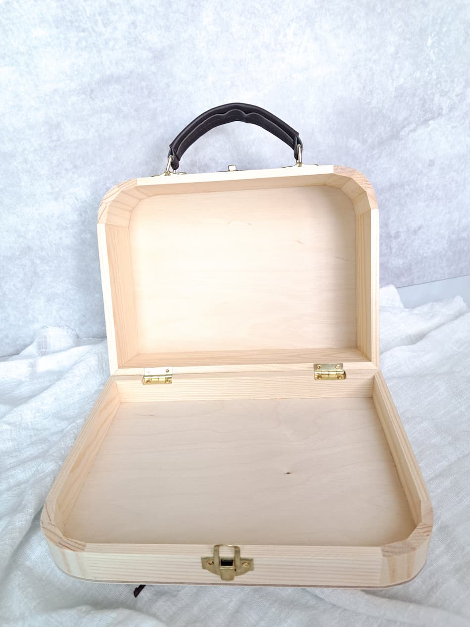 Houten geboortekoffer